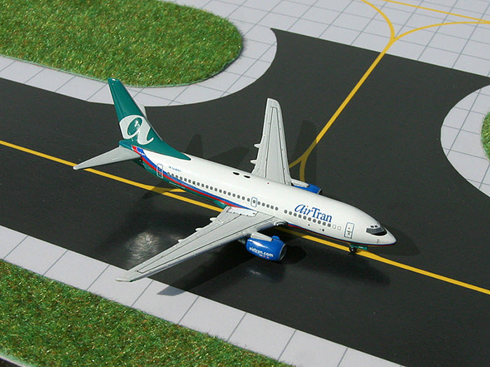 AirTran Boeing 737-700 N126AT GeminiJets GJTRS521 Scale 1:400