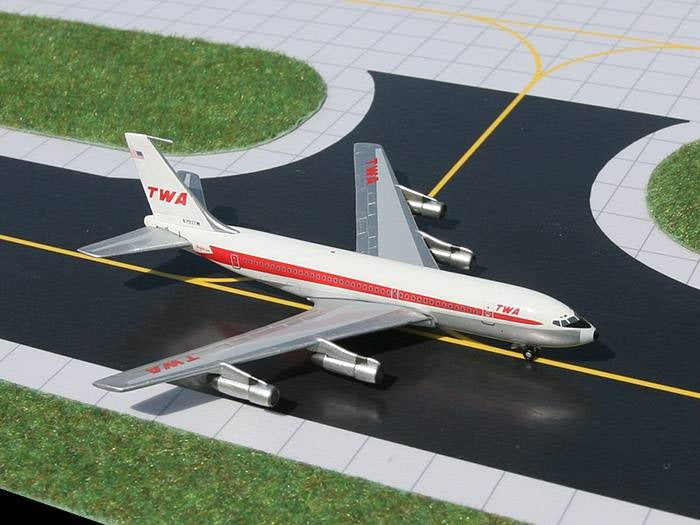 TWA Boeing 720B N64323 GeminiJets GJTWA490 Scale 1:400