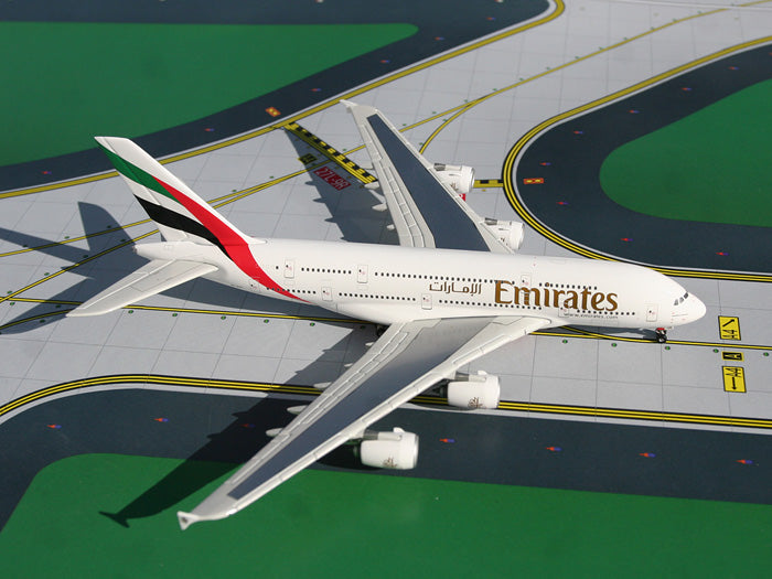 Emirates Airbus A380 A6-EDE GeminiJets GJUAE1055 Scale 1:400