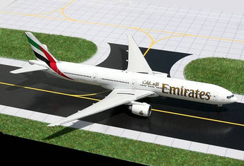 Emirates Boeing 777-300ER A6-ECH GeminiJets GJUAE999 Scale 1:400