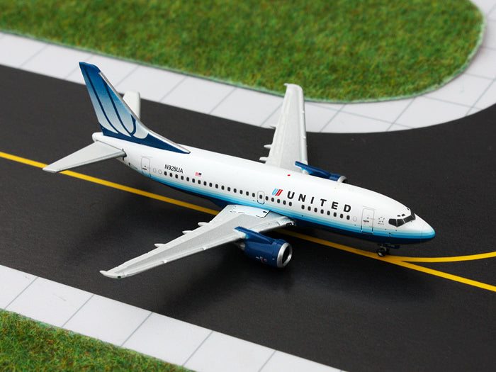 United Boeing 737-500 N928UA GeminiJets GJUAL423 Scale 1:400