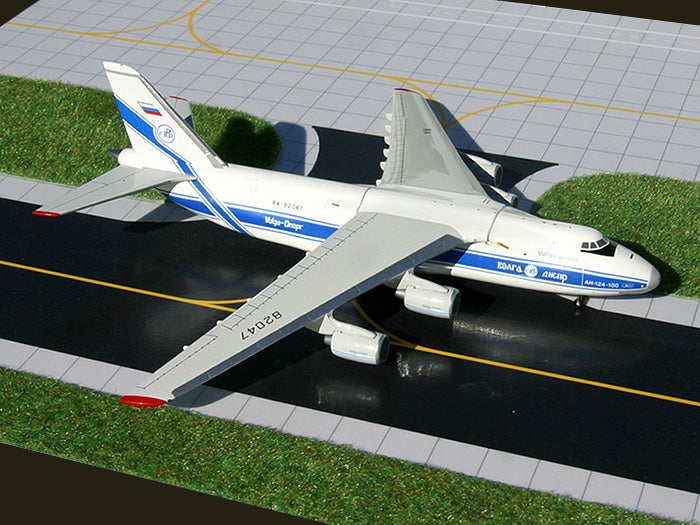 Volga-Dnepr Airlines Antonov An-124 RA-82047 GeminiJets GJVDA511 Scale 1:400