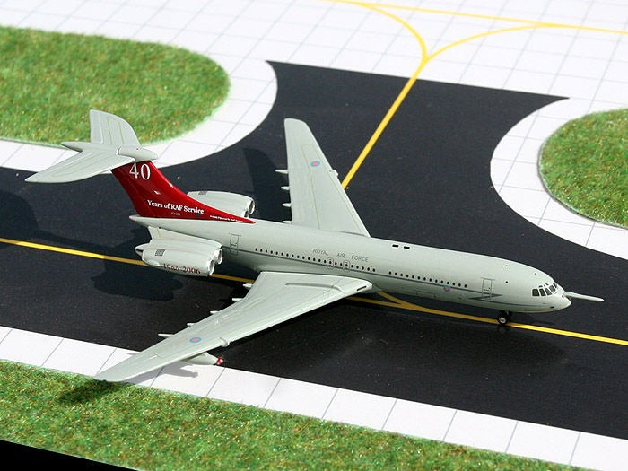 Royal Air Force Vickers VC-10 XV104 GeminiJets GMRAF023 Scale 1:400