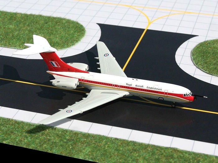Royal Air Force Vickers VC-10 XX914 GeminiJets GMRAF036 Scale 1:400