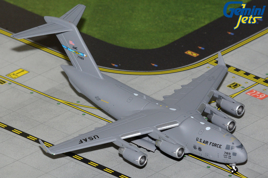 USAF Boeing C-17 07-7169 Dover AFB GeminiJets GMUSA164 Scale 1:400