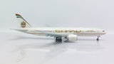 Etihad Airways Boeing 777-200LR Flaps Down A6-LRB With Aviationtag JC Wings JC2ETD0317A XX20317A Scale 1:200