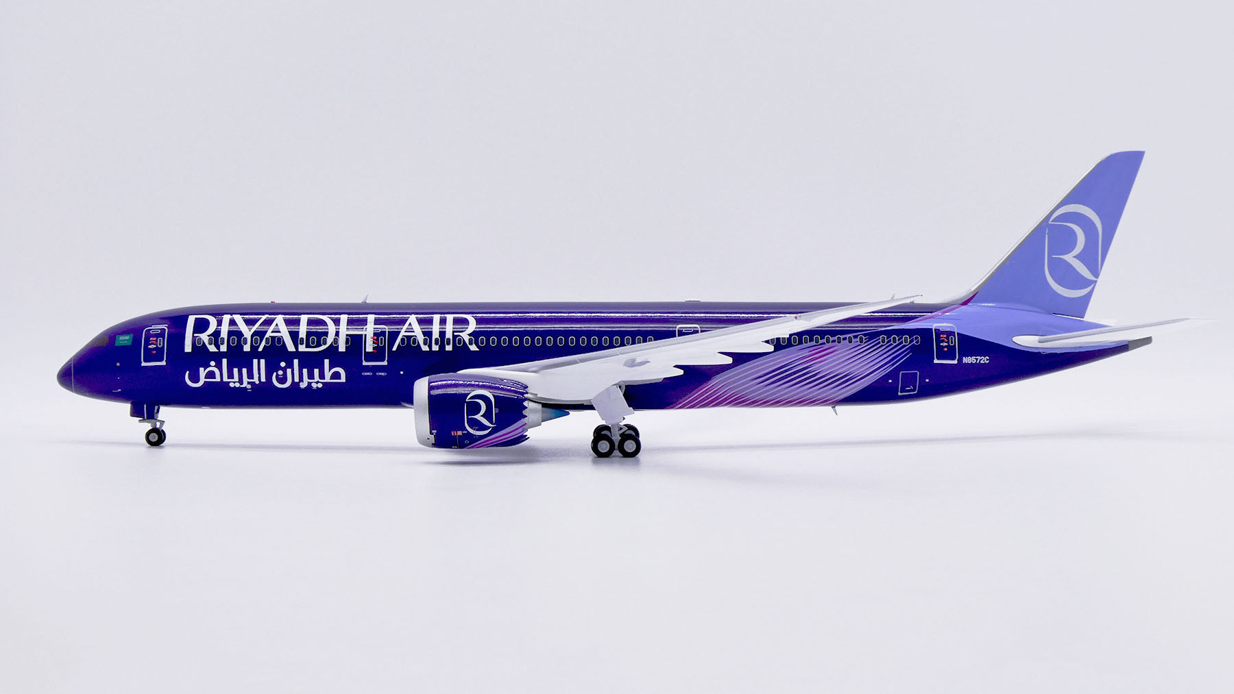 PandaFox Toys - New Arrivals • JC Wings Scale 1:200