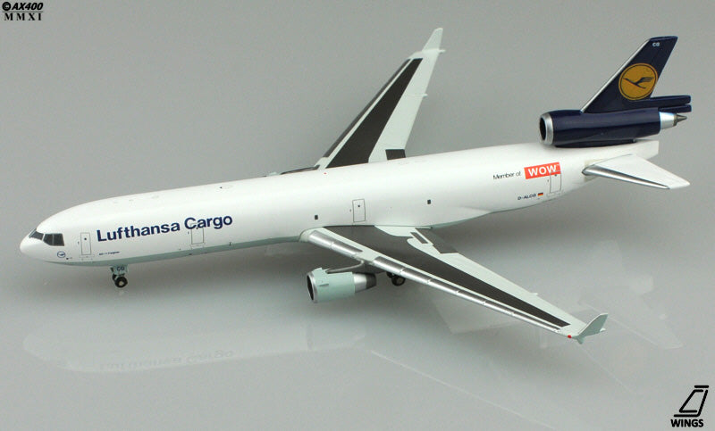 Lufthansa Cargo MD-11F D-ALCG JC Wings JC4240 Scale 1:400