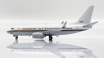 USN Boeing 737-700 (C-40A) 165835 JC Wings JC4USN0074 XX40074 Scale 1:400
