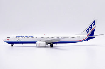 House Color Boeing 737-900 N737X JC Wings LH2BOE456 LH2456 Scale 1:200