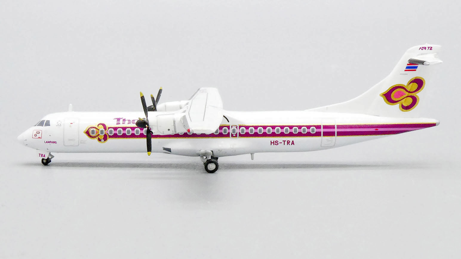 LH4239_1.jpg?v=1724265684