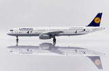 Lufthansa Airbus A321 D-AIRR Crane Protection Germany JC Wings SA2032 Scale 1:200