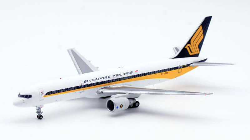 Singapore Airlines Boeing 757-200 9V-SGN JC Wings XX20224 Scale 1:200