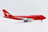 Qantas Boeing 747-400 VH-OEJ All Red JC Wings XX20376 Scale 1:200