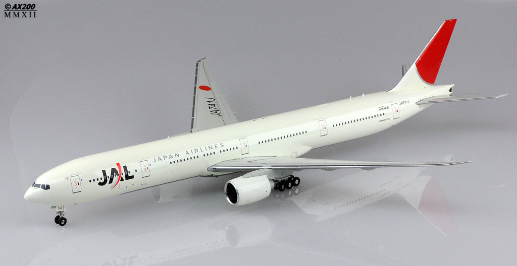 Japan Airlines Boeing 777-300ER JA741J JC Wings XX2844 Scale 1:200
