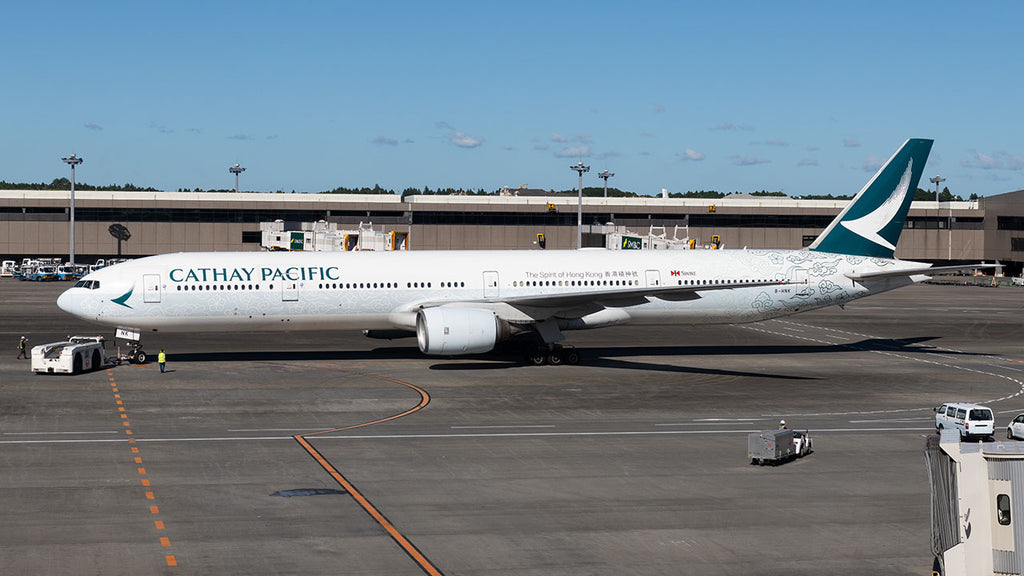 Cathay Pacific Boeing 777-300 Flaps Down B-HNK The Spirit Of Hong Kong JC Wings XX4129A Scale 1:400