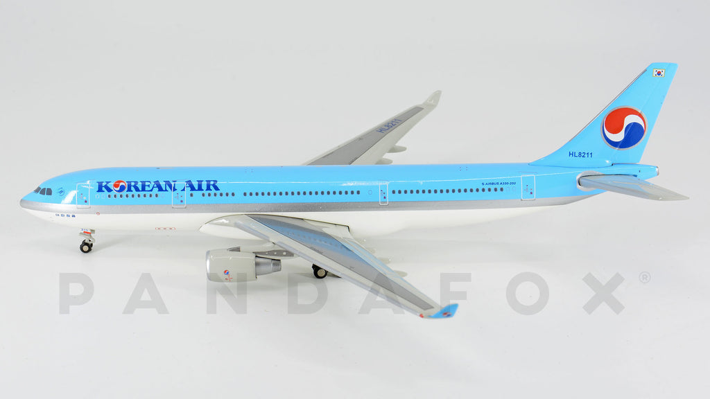 Korean Air Airbus A330-200 HL8211 JC Wings XX4823 Scale 1:400