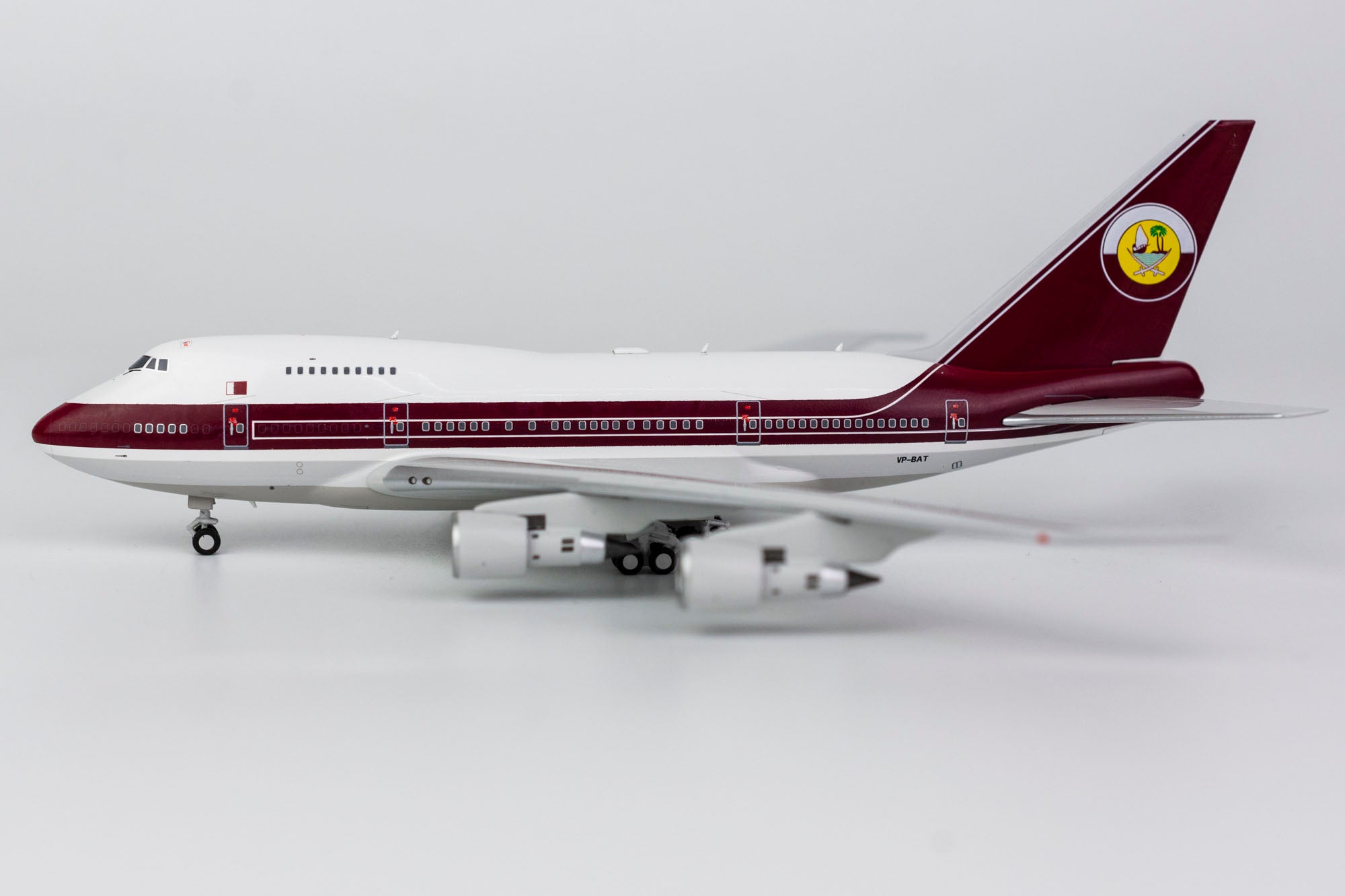 新着入荷の通販 Boeing Flight Amiri Qatar 747SP Scale 07003 Model NG VP-BAT 航空機・ヘリコプター
