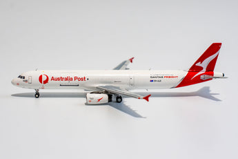 Qantas Freight Airbus A321P2F VH-ULD NG Model 13022 Scale 1:400