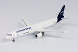 Lufthansa Cargo Airbus A321P2F D-AEUC NG Model 13038 Scale 1:400