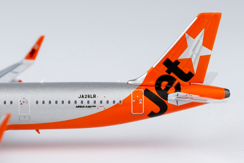 Jetstar Japan Airbus A321neo JA26LR NG Model 13052 Scale 1:400 