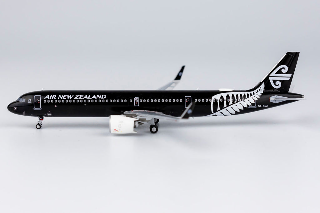 Air New Zealand Airbus A321neo ZK-NNA All Blacks NG Model 13057 Scale 1:400