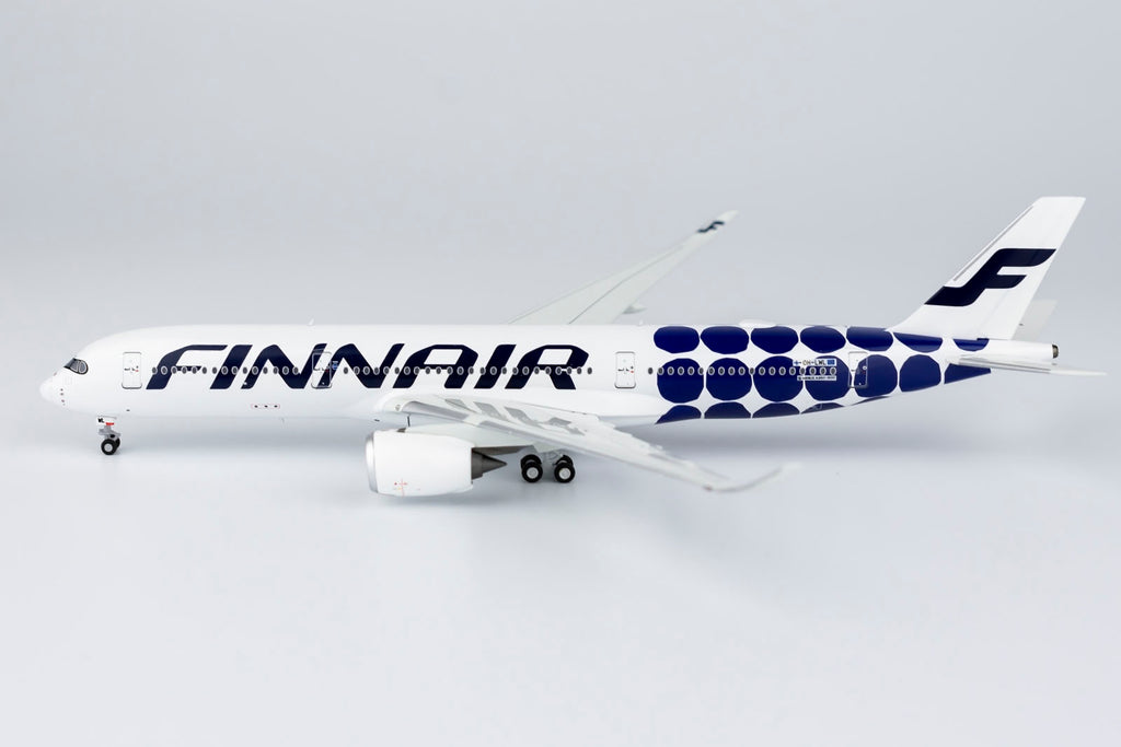 Finnair Airbus A350-900 OH-LWL Marimekko Kivet NG Model 39037 Scale 1:400