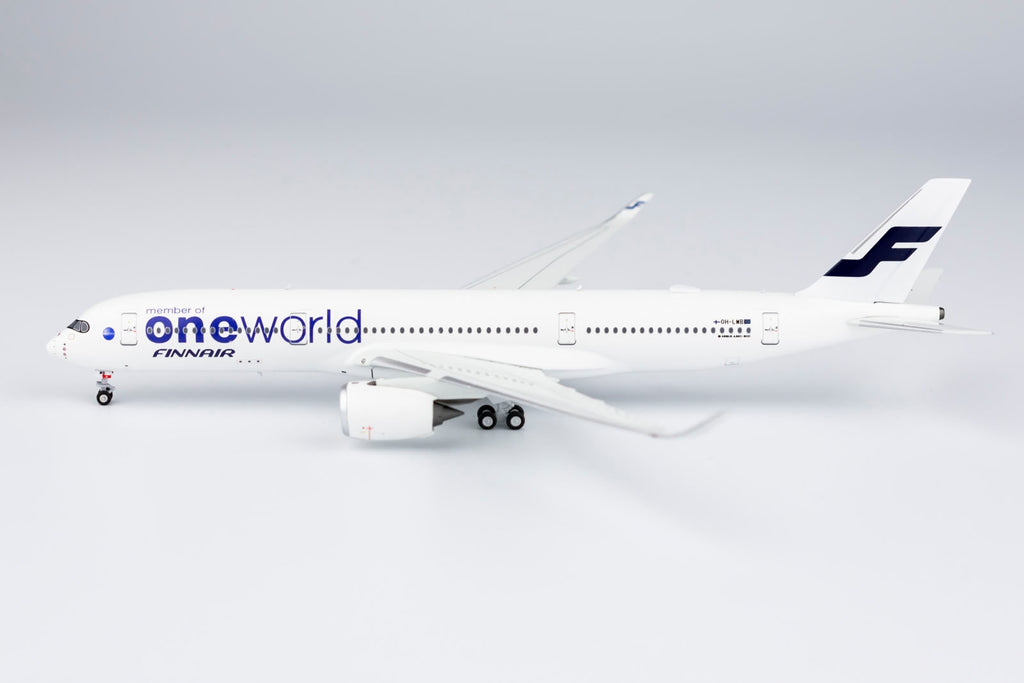 Finnair Airbus A350-900 OH-LWB One World NG Model 39039 Scale 1:400