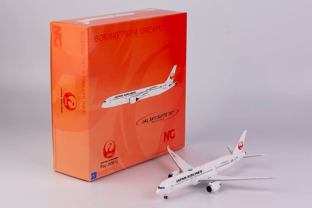 Japan Airlines Boeing  JAJ JAL SKY SUITE  NG Model