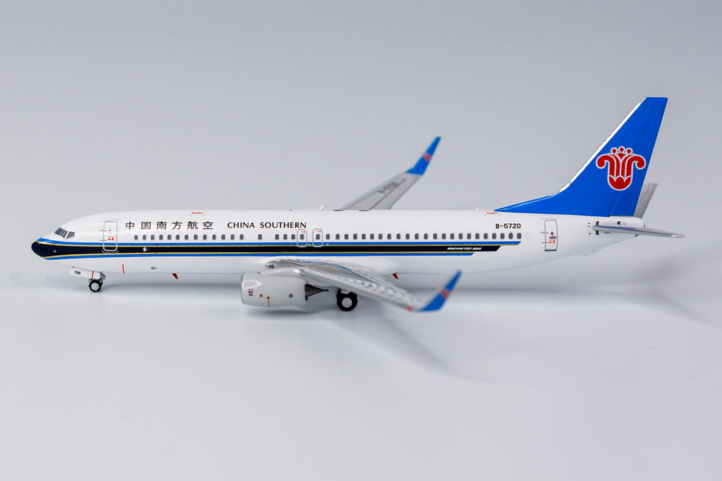 China Southern Boeing 737-800 B-5720 NG Model 58116 Scale 1:400