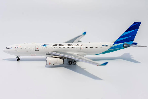 Garuda Indonesia Airbus A330-200 PK-GPO NG Model 61025 Scale 1:400