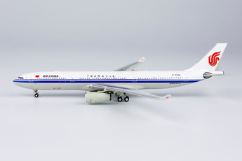 Air China Airbus A330-300 B-5946 NG Model 62046 Scale 1:400
