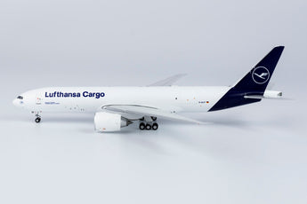 Lufthansa Cargo Boeing 777F D-ALFF Konnichiwa Japan NG Model 72003 Scale 1:400