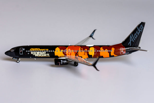 ディズニーAlaska Airlines B 737-400 特別版　3機セット ディズニーAlaska Airlines B 737-400 特別版 3機セット