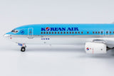 Korean Air Boeing 737-900 HL7706 NG Model 79017 Scale 1:400