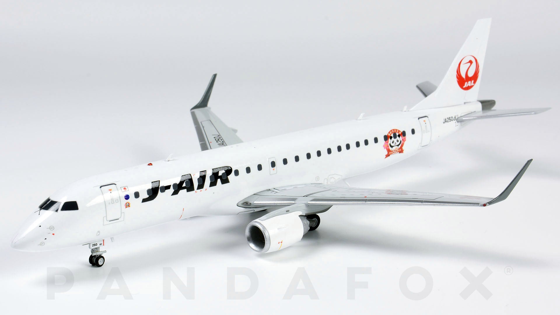 JC wings J-AIR embraer E190 1/200【最終価格】 JC wings J-AIR embraer E190 1/200【最終価格】 - メルカリ