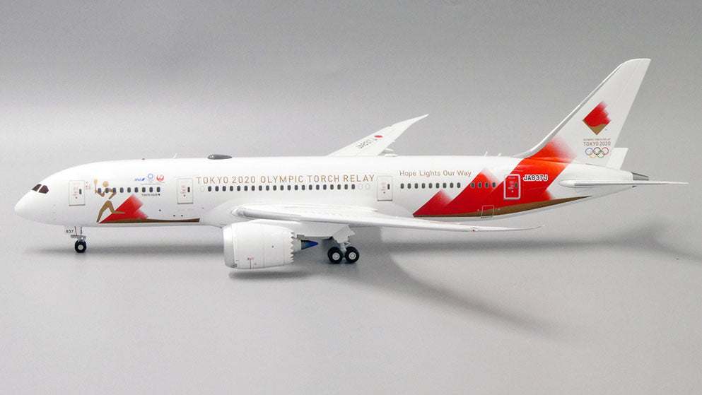 Japan Airlines Boeing 787-8 JA837J Tokyo 2020 Olympic Torch
