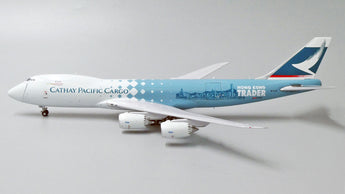 Cathay Pacific Cargo Boeing 747-8F Interactive B-LJA Hong Kong Trader JC Wings EW4748005 Scale 1:400