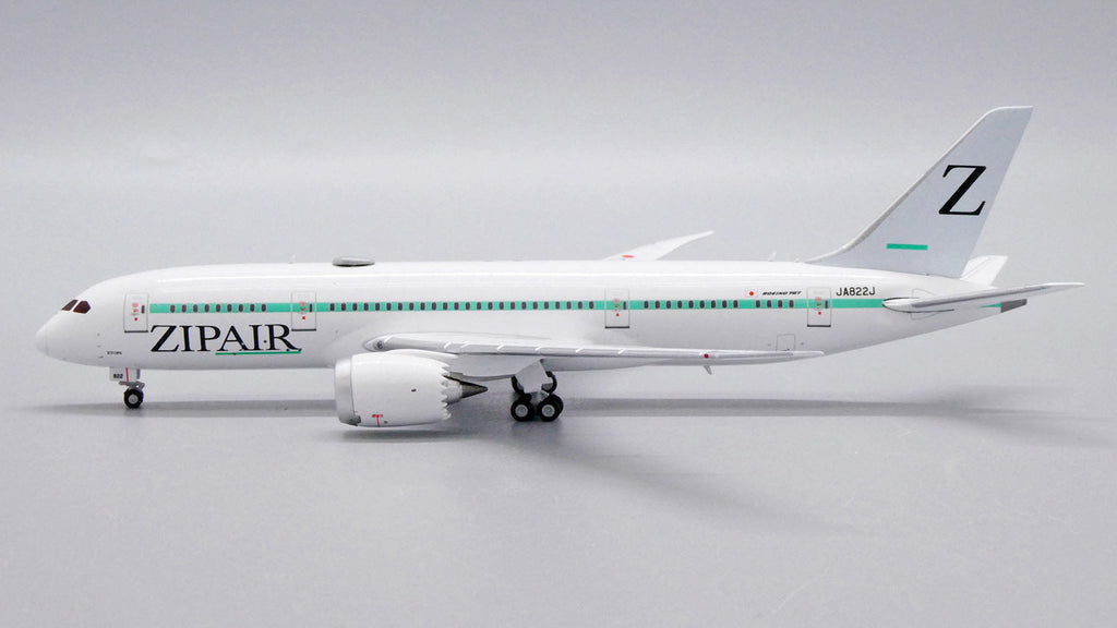 Zipair Tokyo Boeing 787-8 JA822J JC Wings EW4788004 Scale 1:400