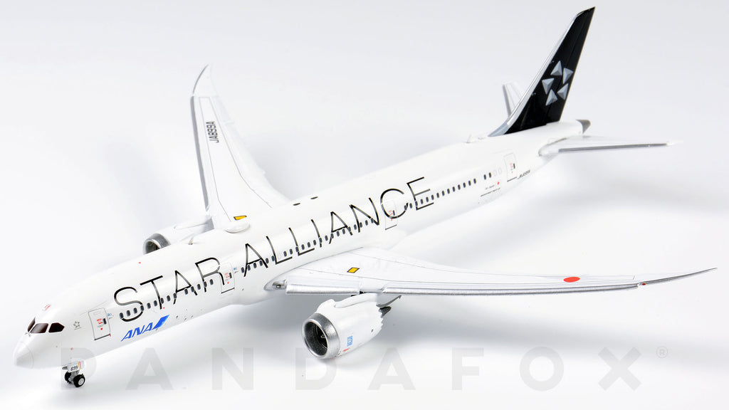 ANA Boeing 787-9 Flaps Down JA899A Star Alliance JC Wings EW4789003A Scale 1:400