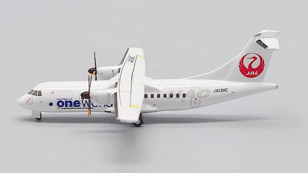 Hokkaido Air System ATR 42-600 JA13HC One World JC Wings EW4AT4004 Scale 1:400