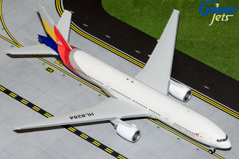 Asiana Airlines Boeing 777-200ER HL8284 GeminiJets G2AAR1018 Scale 1:200