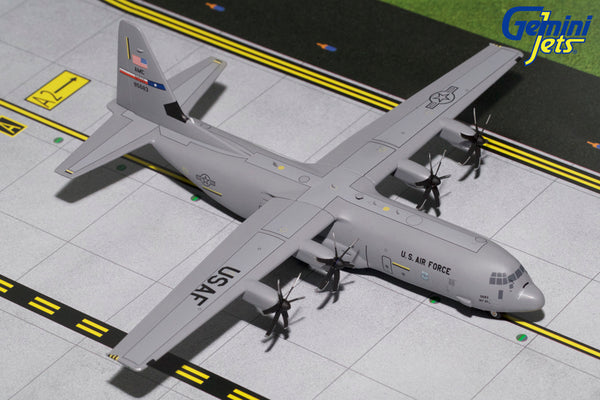 米空軍　C-130J プラモデル C-130J30 スーパー・ハーキュリーズ (プラモデル) - ホビーサーチ