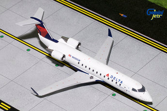 Delta Connection Bombardier CRJ200 N430SW GeminiJets G2DAL793 Scale 1:200