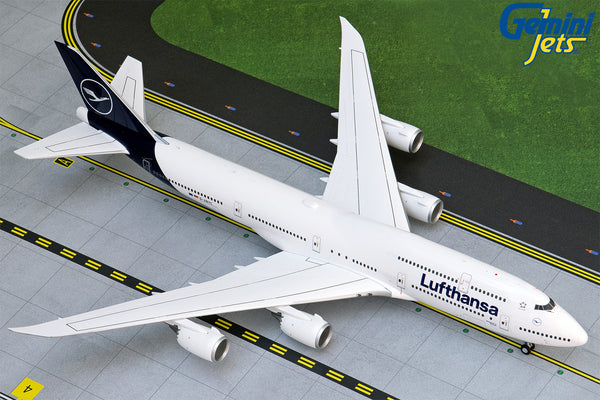 Lufthansa Boeing 747-8I D-ABYC GeminiJets G2DLH741 Scale 1:200