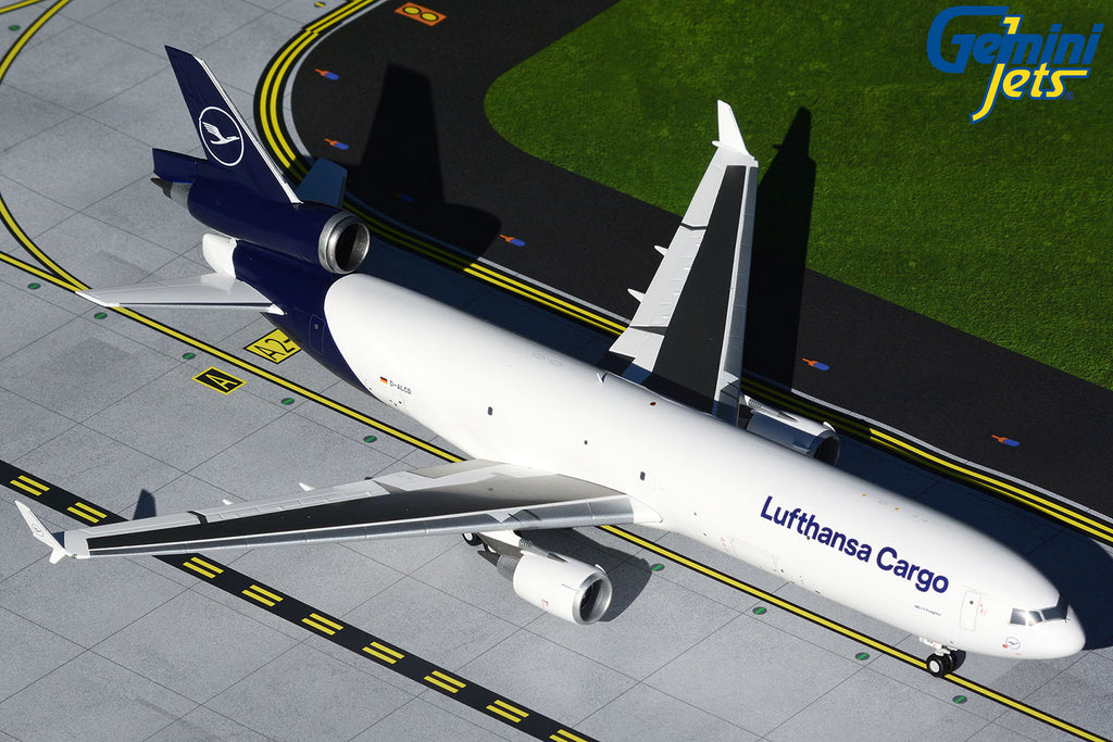Lufthansa Cargo MD-11F D-ALCD GeminiJets G2DLH804 Scale 1:200