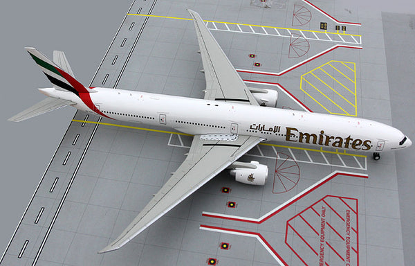 500円引きクーポン】 //レア//Emirates 1/200 Boeing777-300ER 航空機 