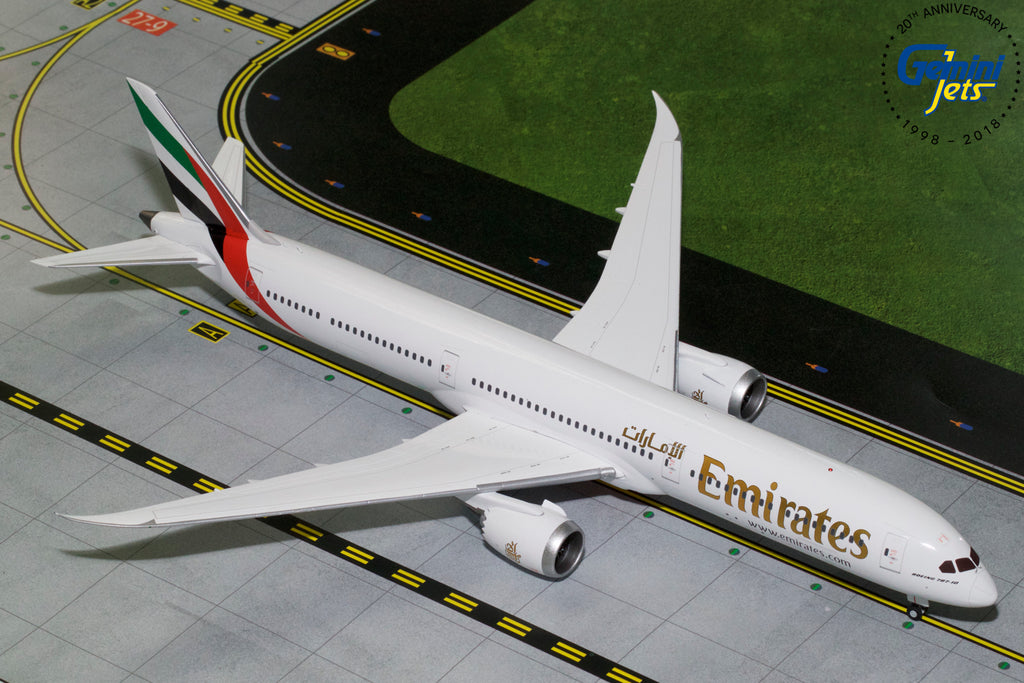 Emirates Boeing 787-10 GeminiJets G2UAE740 Scale 1:200