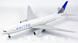 United Boeing 777-200ER N796UA GeminiJets G2UAL768 Scale 1:200