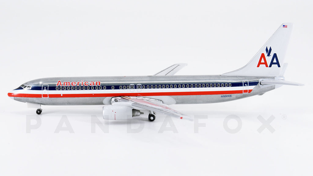 American Airlines Boeing 737-800 N902AN GeminiJets GJAAL160 Scale 1:400